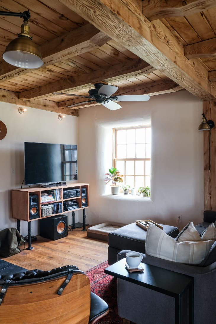 Picture of Sustainable Straw Bale Construction House Photos | Apartment Therapy